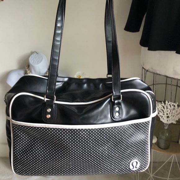 lululemon athletica Handbags - Lululemon bag